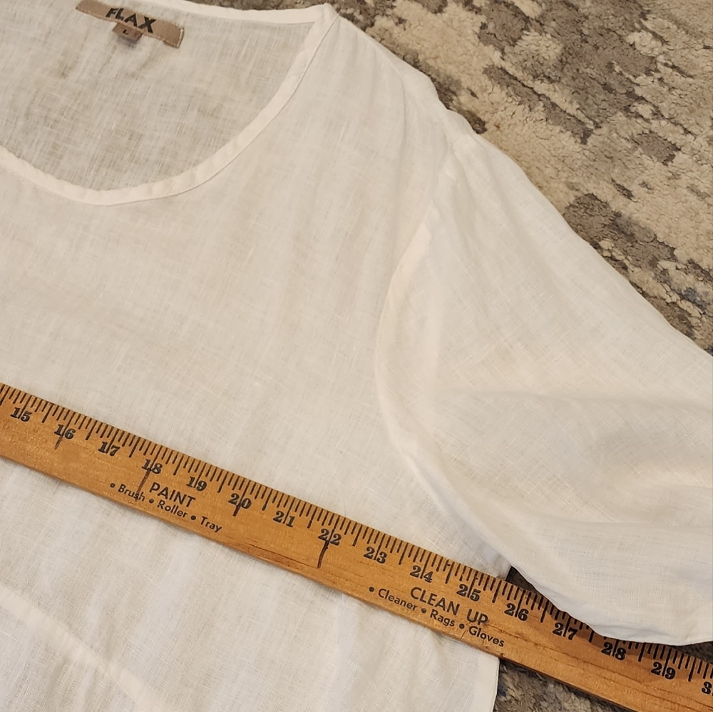 Flax White Linen tunic long sleeve top. Pocket. Button side. Size large. - Picture 16 of 16